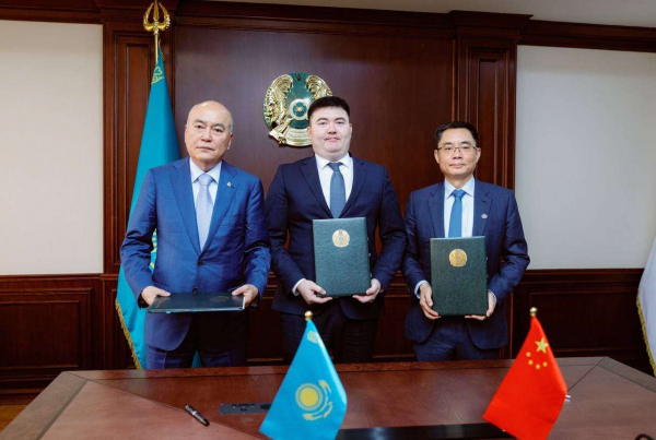 Казахстан и Китай начнут разведку углеводородов на Каспийском море