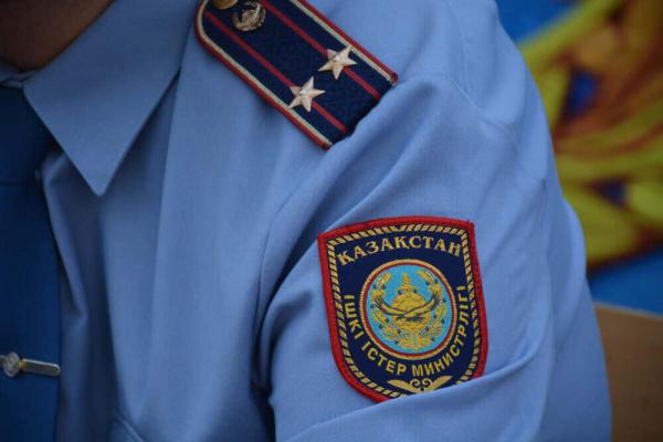 Полицейского накажут за грубое обращение с пожилой женщиной  