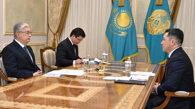 Токаев принял управляющего Международным финансовым центром "Астана" Рената Бектурова