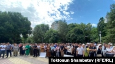 В Бишкеке торговцы рынков вновь протестуют против введения ЭТТН и ЭСФ