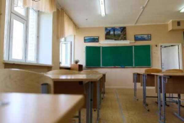 Учительница приютила бездомного ученика, а после месяцами его насиловала 24/02/2026 &ndash; Новости