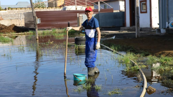 Поселок Жибек жолы под Астаной уходит под воду после строительства дамбы за 2,3 млрд